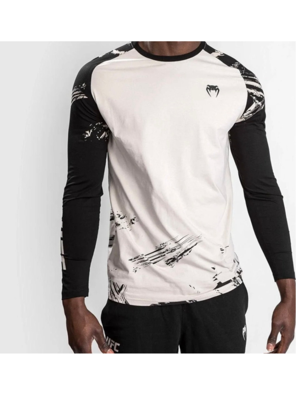 Venum UFC Authentic Fight Week 2.0 Men’s Long Sleeve T-Shirt Sand/Black SZ Small